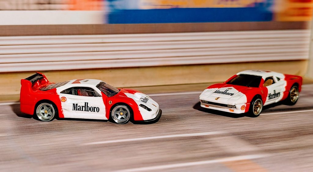 custom Hot wheels Ferrari F40, 288GTO and semi trailer in Marlboro Racing Livery